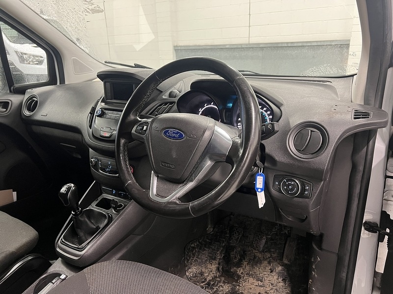 Used Ford Transit Courier 2020 for sale - 77298355: Photo 6