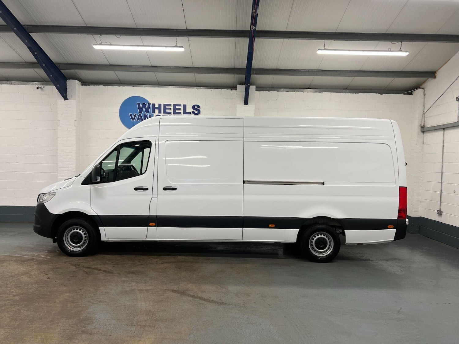Used Mercedes-Benz Sprinter 2024 for sale - 76428270: Photo 2