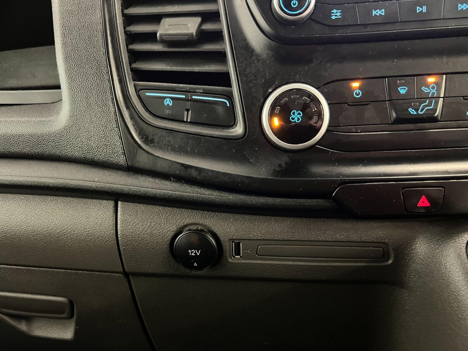 Used Ford Transit 2022 for sale - 75417136: Photo 17