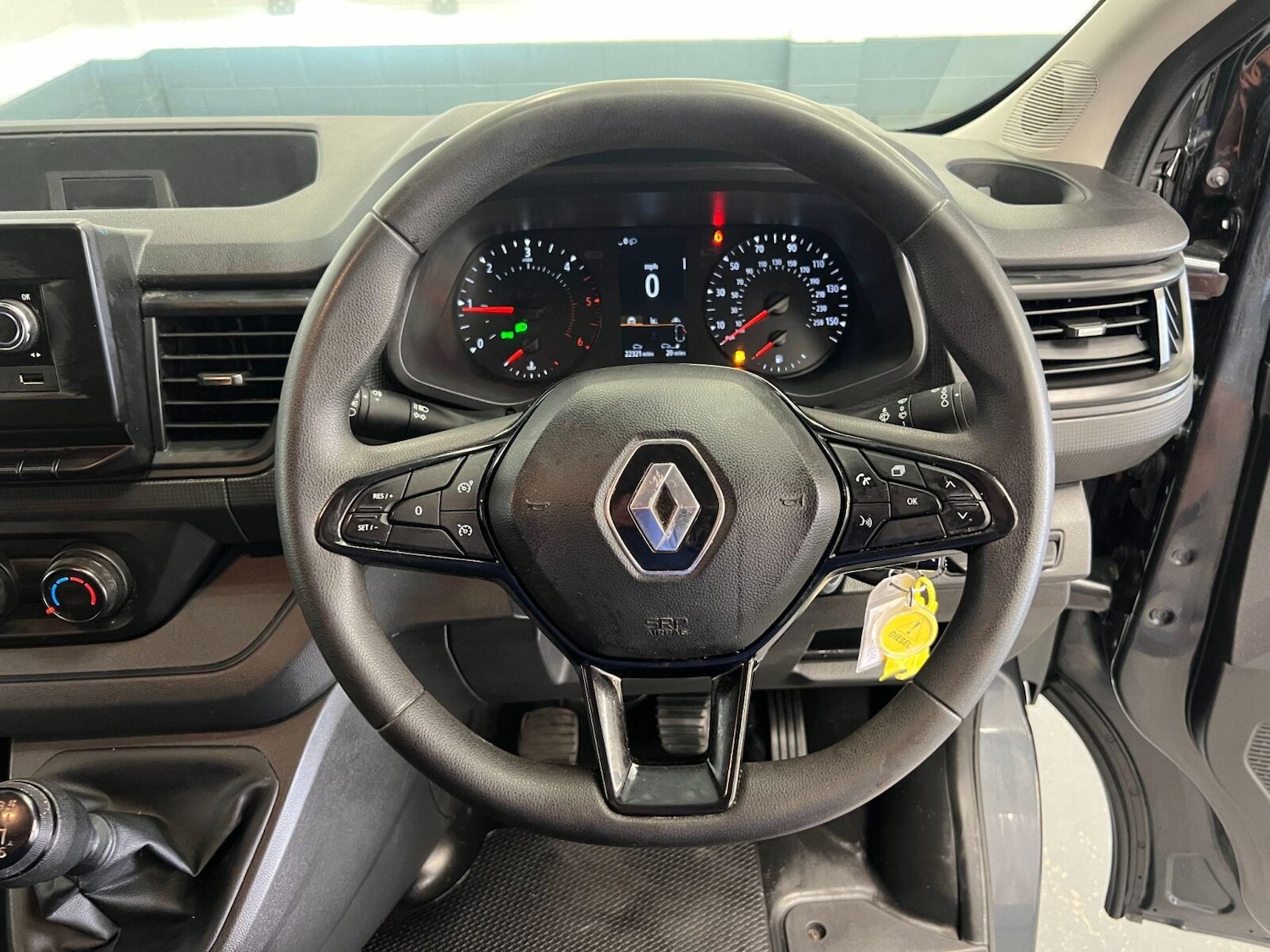 Used Renault Trafic 2022 for sale - 76868230: Photo 24