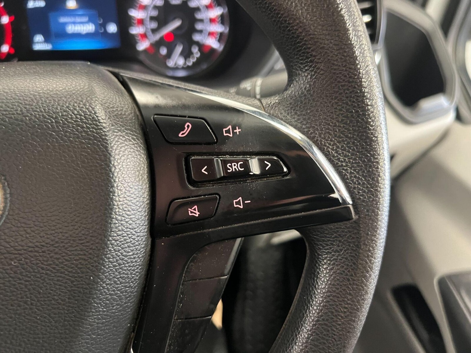 Used Maxus Deliver 9 2022 for sale - 76870382: Photo 15