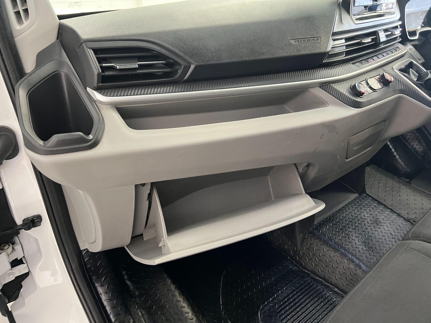 Used Maxus Deliver 9 2022 for sale - 76870382: Photo 31