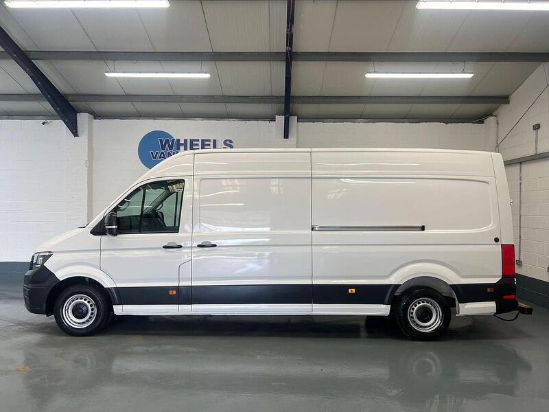 Used Volkswagen Crafter 2023 for sale - 76904130: Photo 2