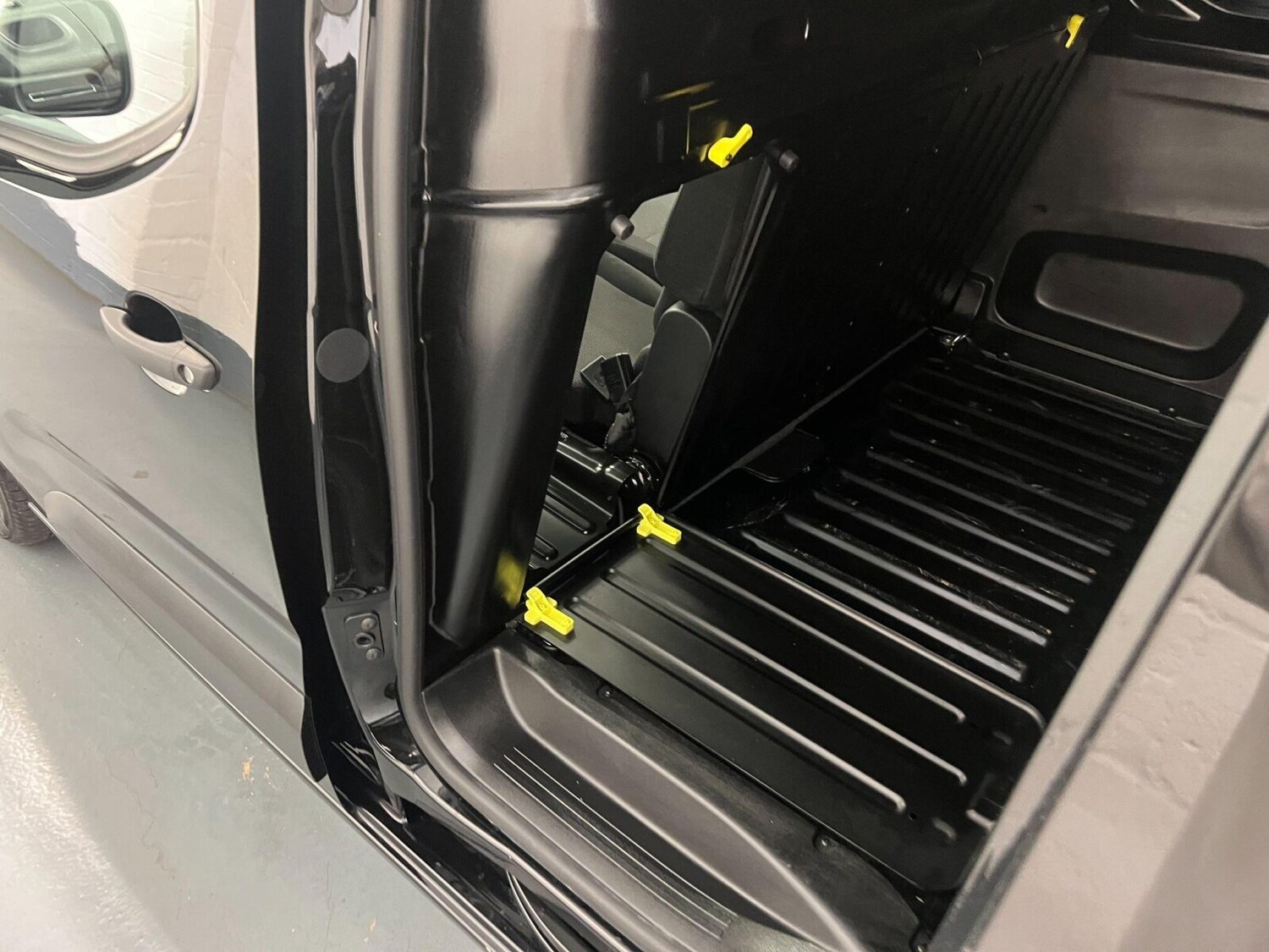 Used Peugeot Partner 2024 for sale - 76116883: Photo 33