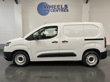 Used Toyota ProAce 2023 for sale - 79436320: Photo