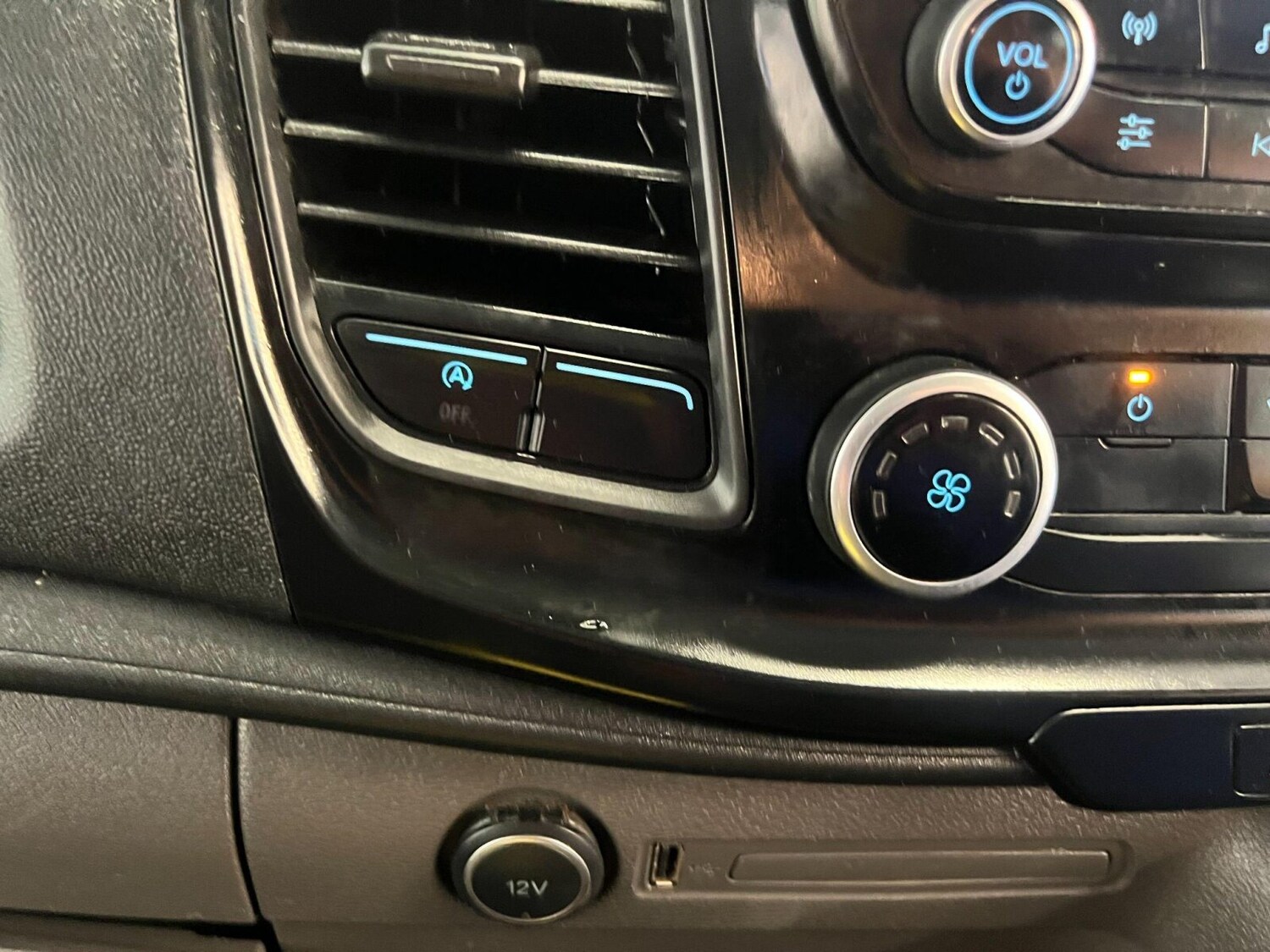 Used Ford Transit 2021 for sale - 75403917: Photo 25