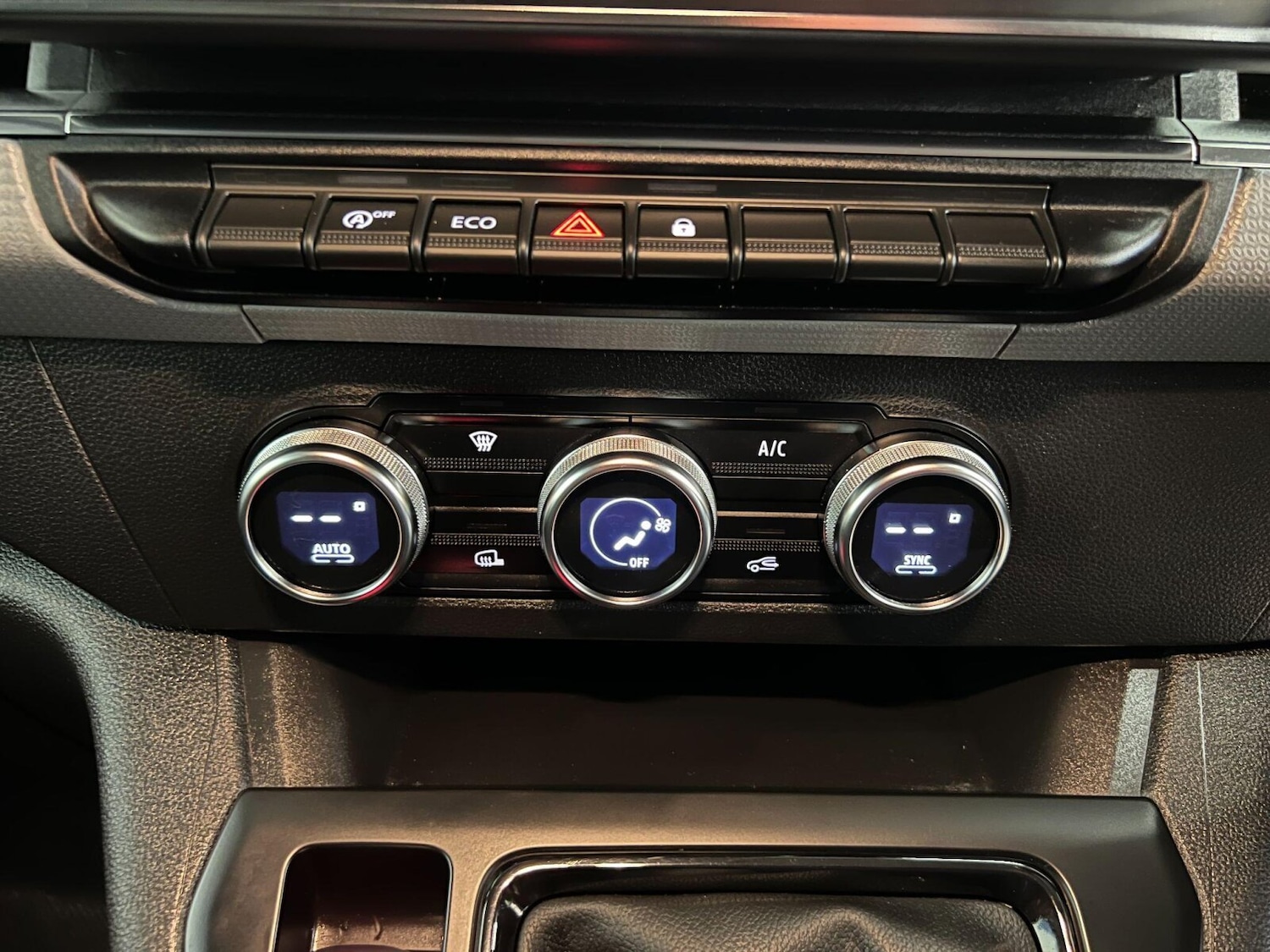 Used Nissan Other 2023 for sale - 76233958: Photo 16