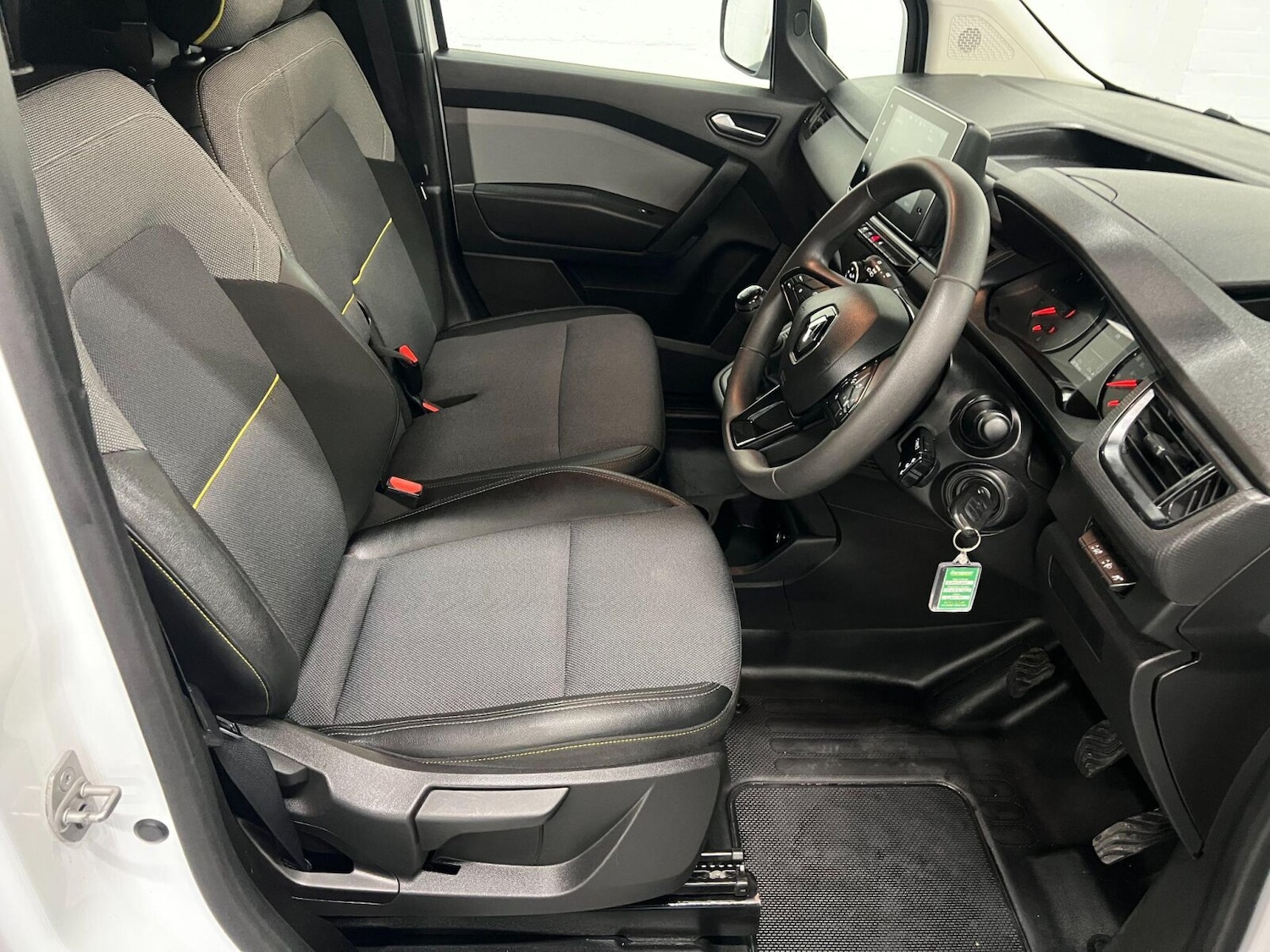 Used Renault Kangoo 2024 for sale - 76494057: Photo 10