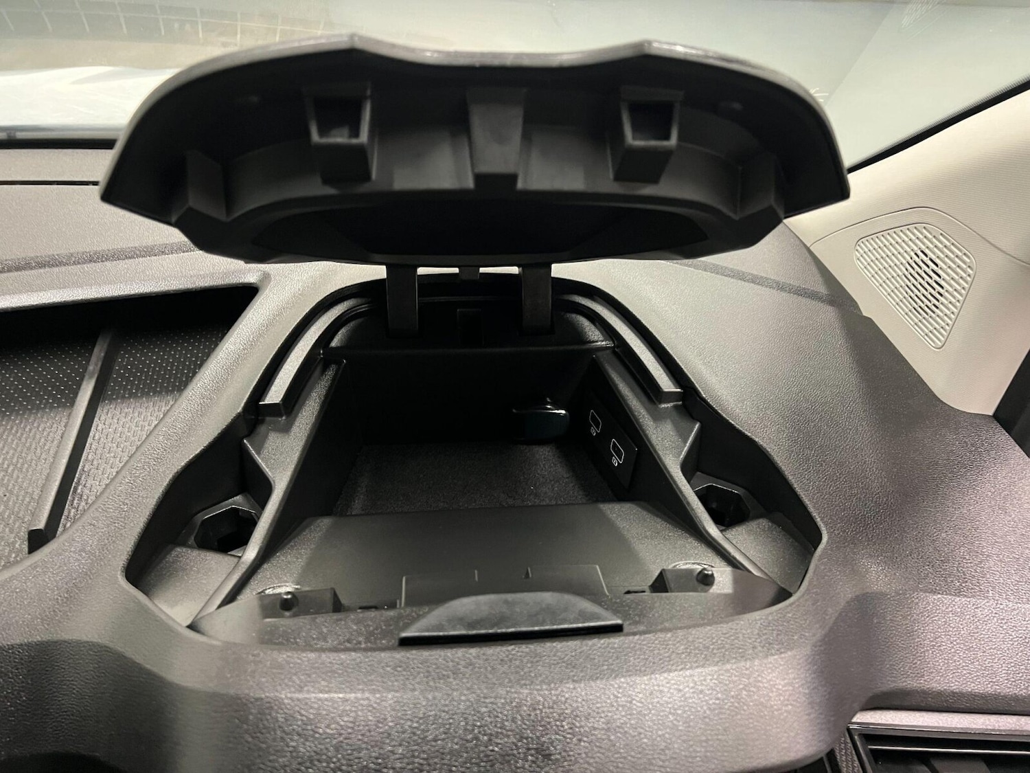 Used Renault Kangoo 2024 for sale - 76494057: Photo 28