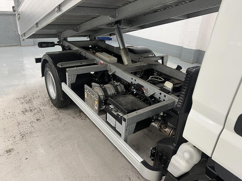 Used Mitsubishi Canter 2023 for sale - 77792604: Photo 36