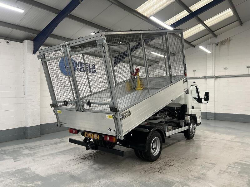 Used Mitsubishi Canter 2023 for sale - 77792604: Photo 5