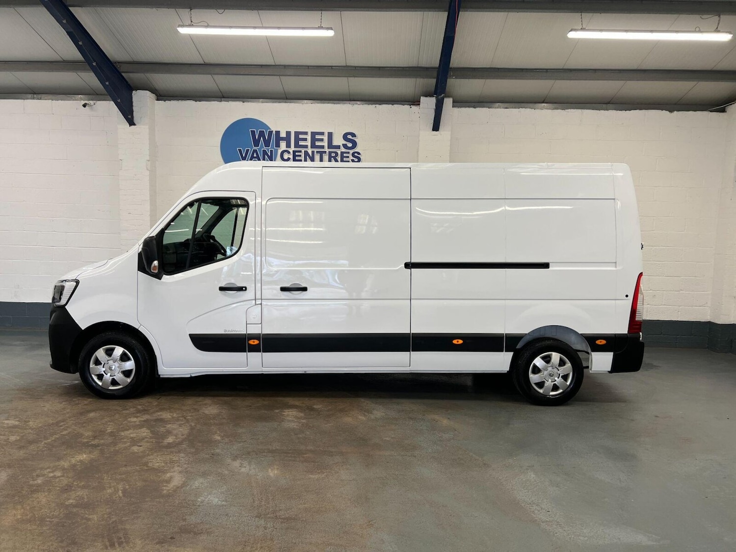 Used Renault Master 2023 for sale - 76302374: Photo 2