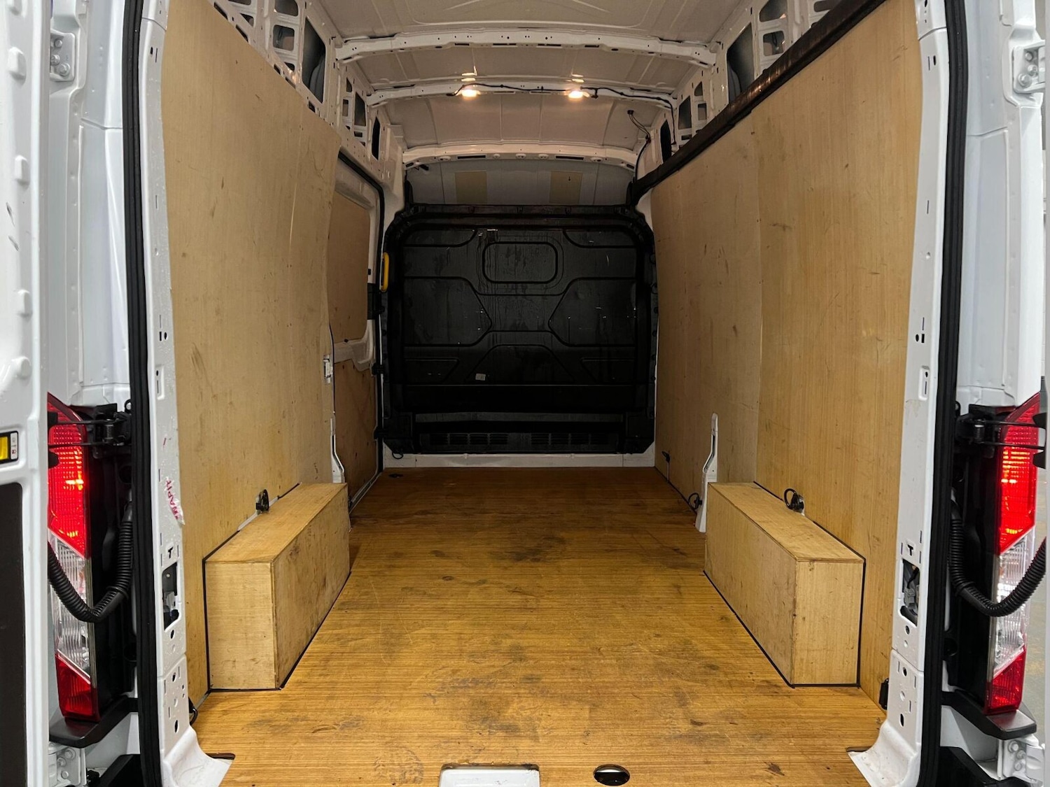 Used Ford Transit 2024 for sale - 76722336: Photo 28