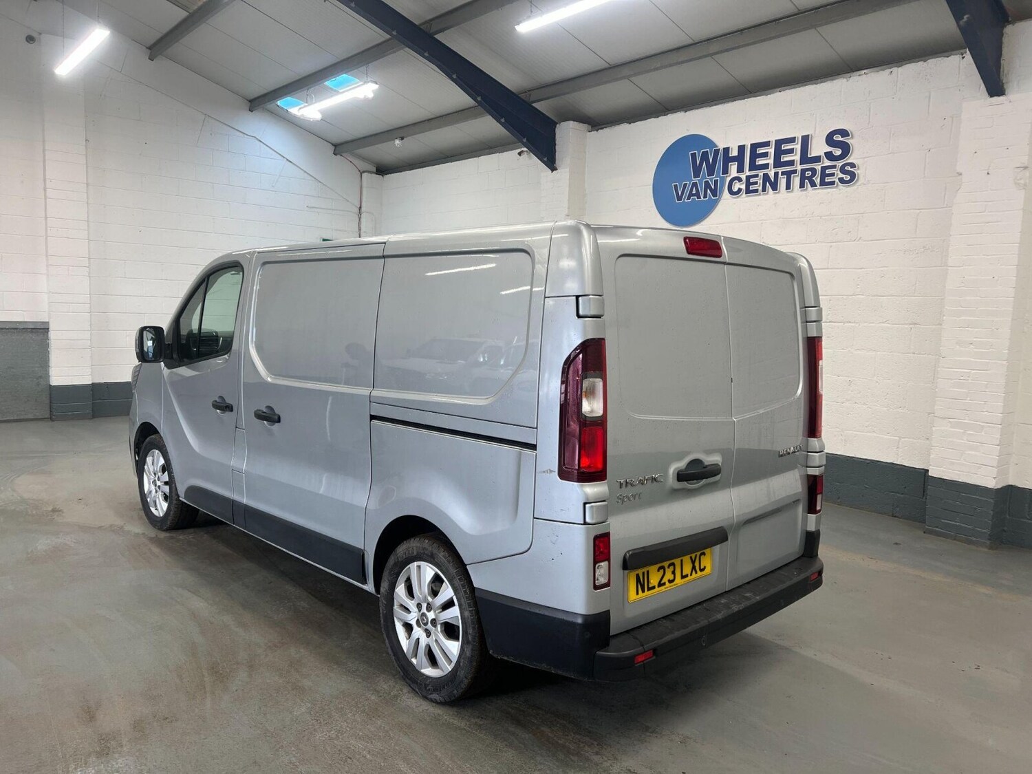 Used Renault Trafic 2023 for sale - 76630322: Photo 2