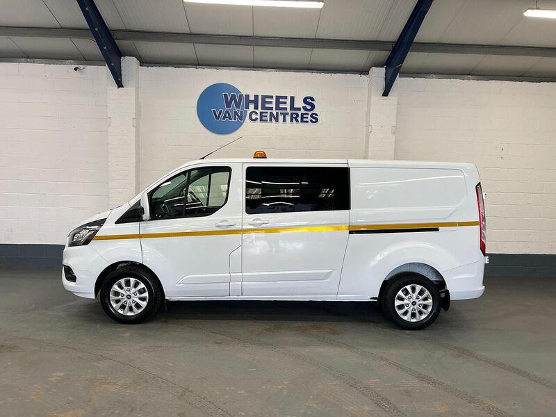 Used Ford Transit Custom 2023 for sale - 76904019: Photo 2