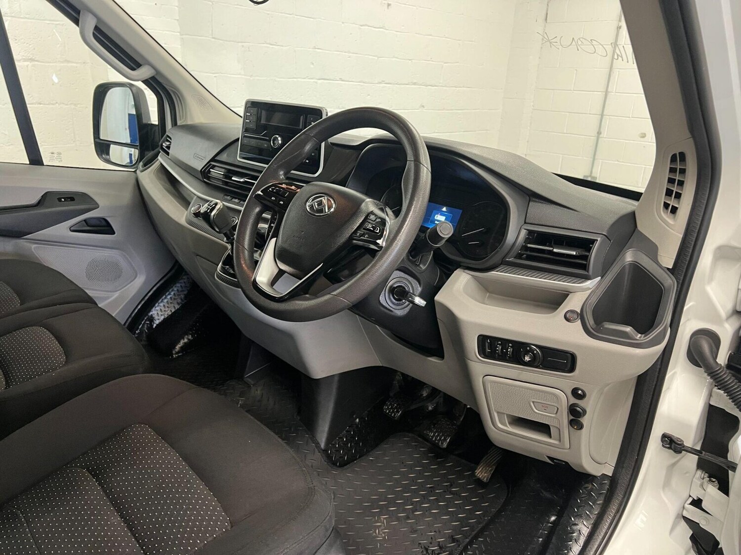 Used Maxus Deliver 9 2022 for sale - 76289803: Photo 11