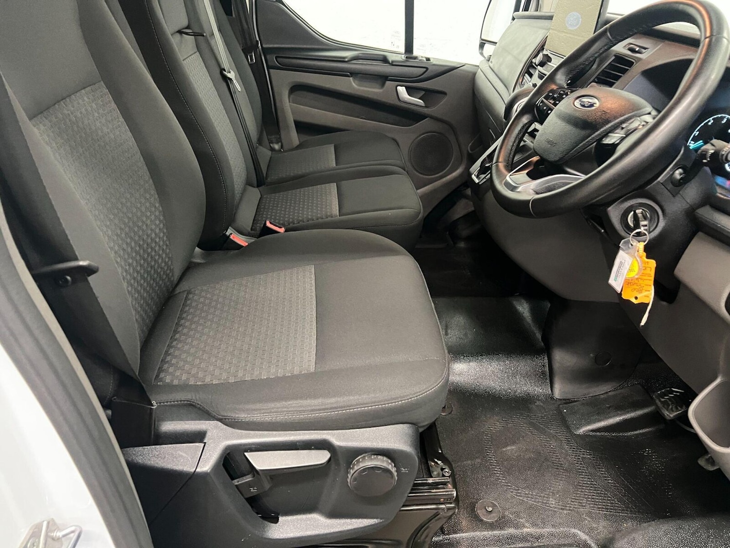 Used Ford Transit Custom 2023 for sale - 76290013: Photo 9