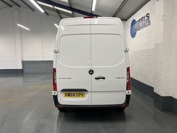 Used Mercedes-Benz Sprinter 2024 for sale - 76904099: Photo