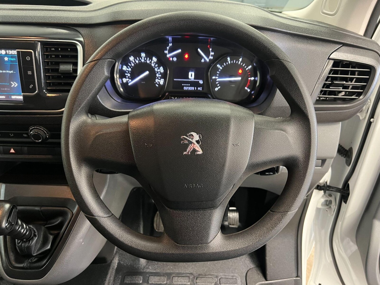 Used Peugeot Expert 2022 for sale - 76154876: Photo 27