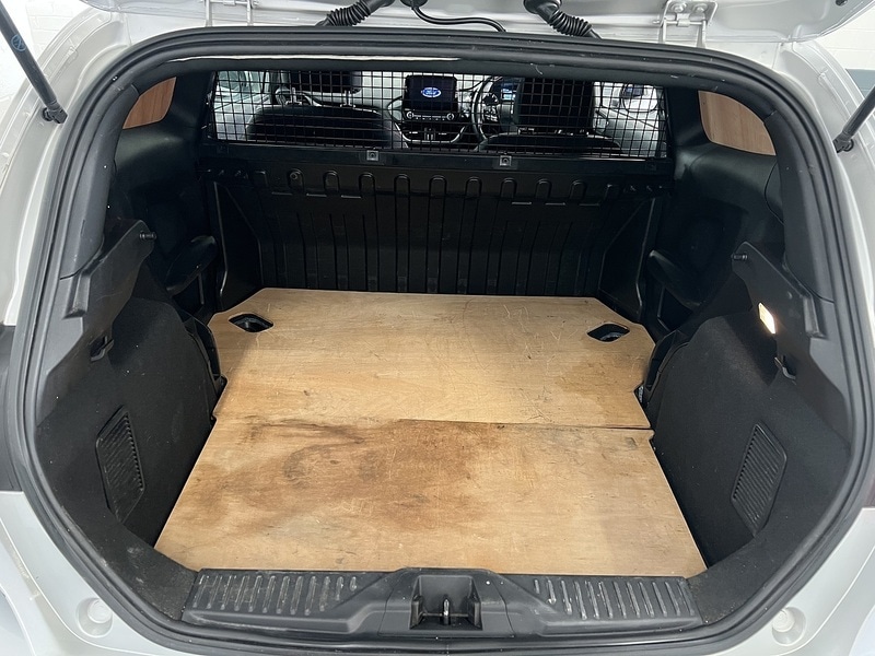 Used Ford Fiesta Van 2022 for sale - 76904308: Photo 32