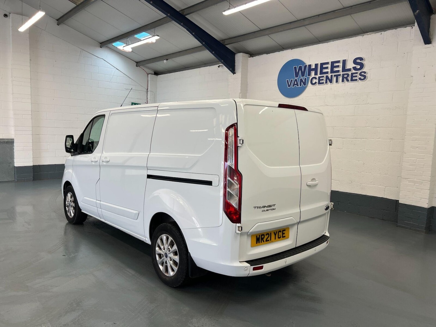 Used Ford Transit Custom 2021 for sale - 76493881: Photo 2