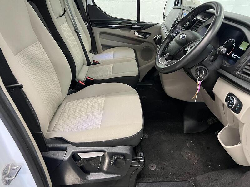 Used Ford Tourneo Custom 2018 for sale - 76904266: Photo 10