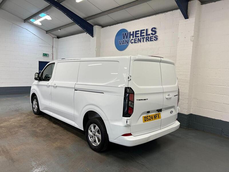 Used Ford Transit Custom 2024 for sale - 76904304: Photo 3