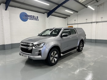 Used Isuzu D-Max 2023 for sale - 77213064: Photo