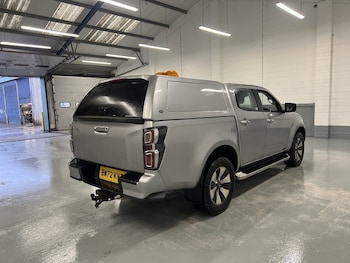 Used Isuzu D-Max 2023 for sale - 77213064: Photo