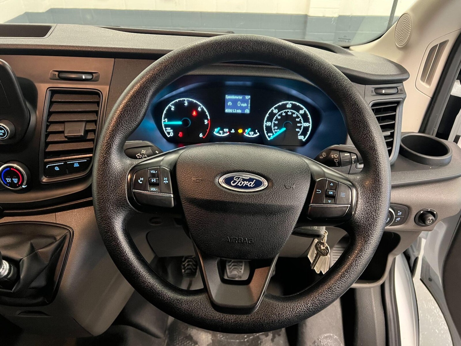 Used Ford Transit 2023 for sale - 76868317: Photo 17