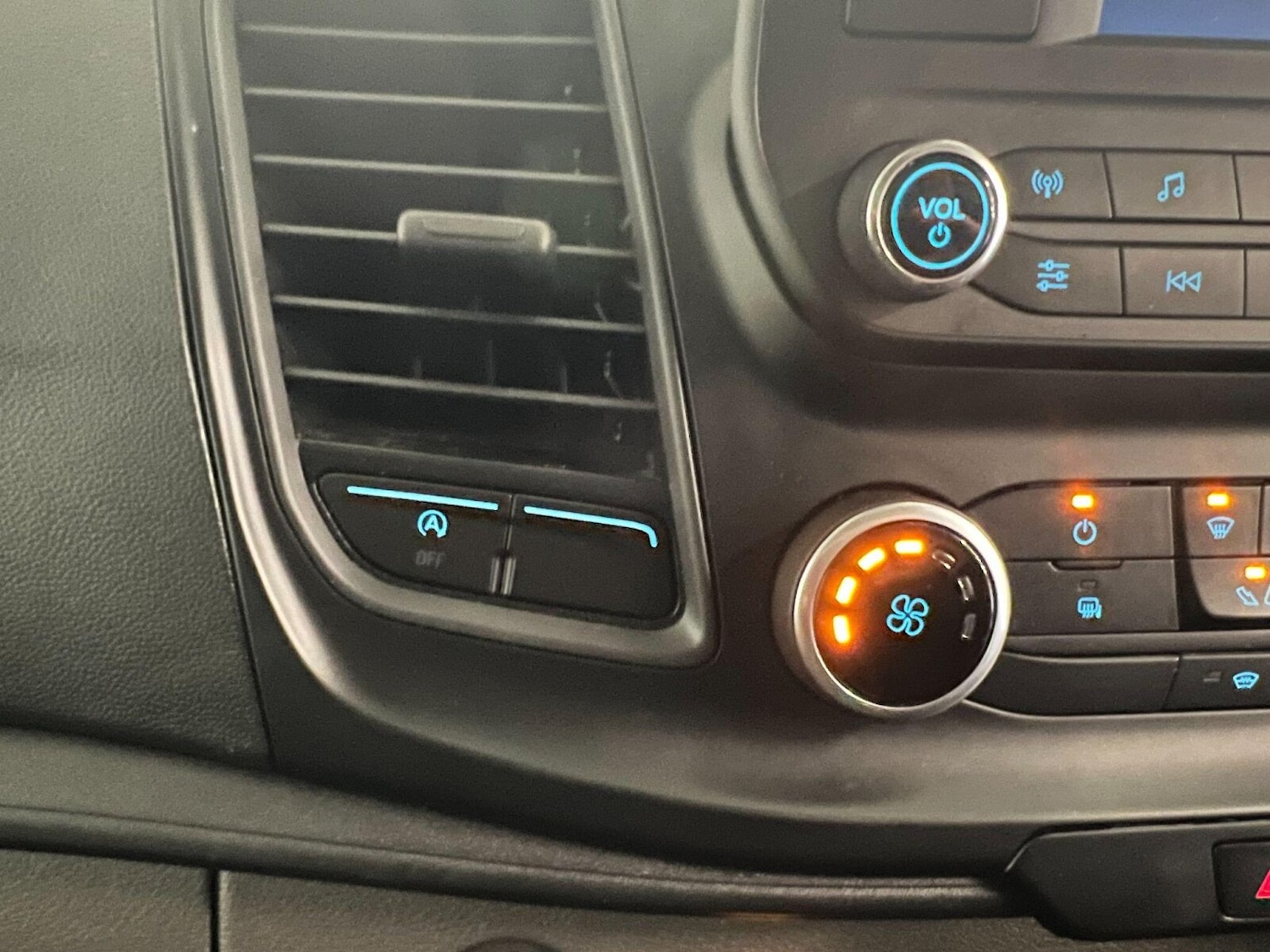 Used Ford Transit 2023 for sale - 76868317: Photo 26