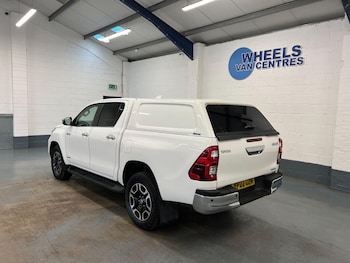 Used Toyota Hilux 2022 for sale - 76272923: Photo 2