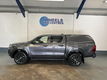 Used Toyota Hilux 2023 for sale - 76870087: Photo