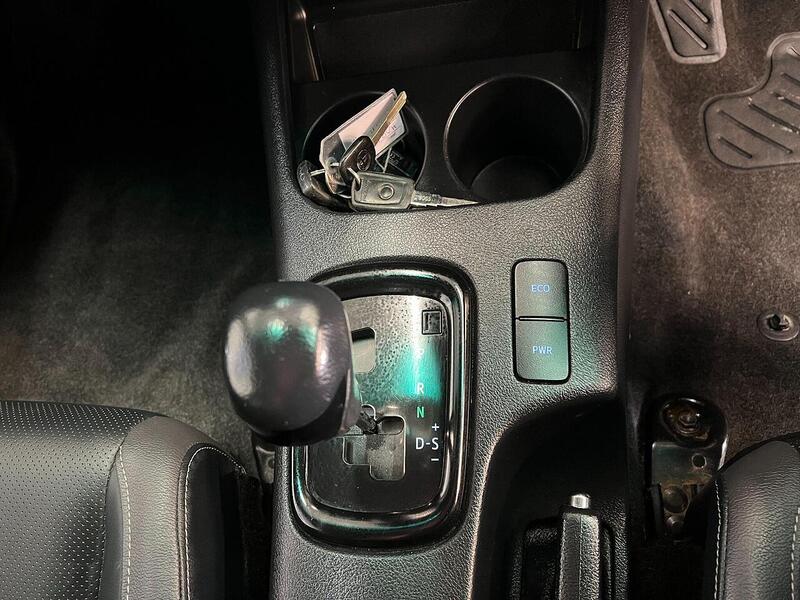 Used Toyota Hilux 2023 for sale - 76904387: Photo 22