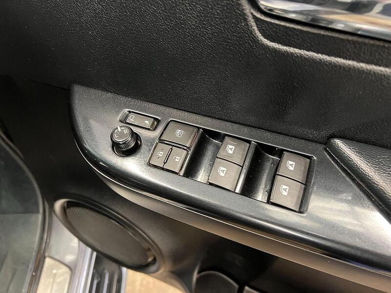 Used Toyota Hilux 2023 for sale - 76904387: Photo 36