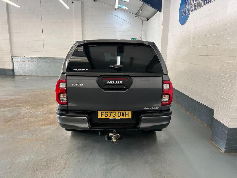 Used Toyota Hilux 2023 for sale - 76904387: Photo 6