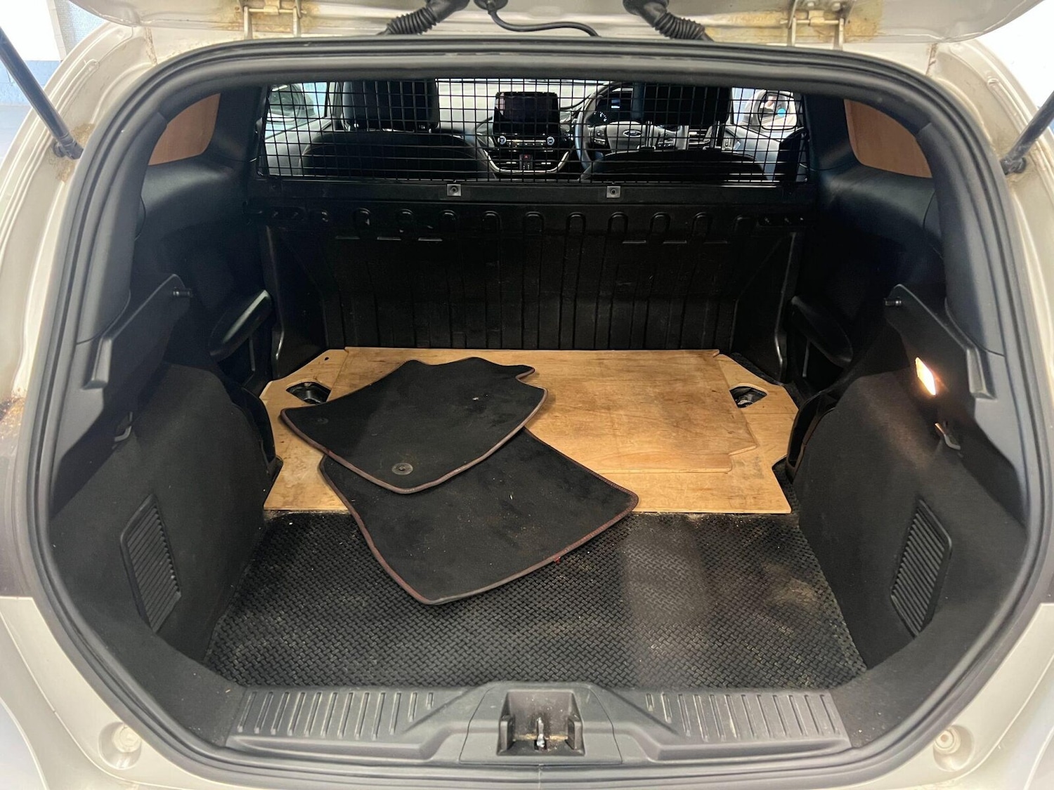 Used Ford Fiesta Van 2022 for sale - 76404650: Photo 5