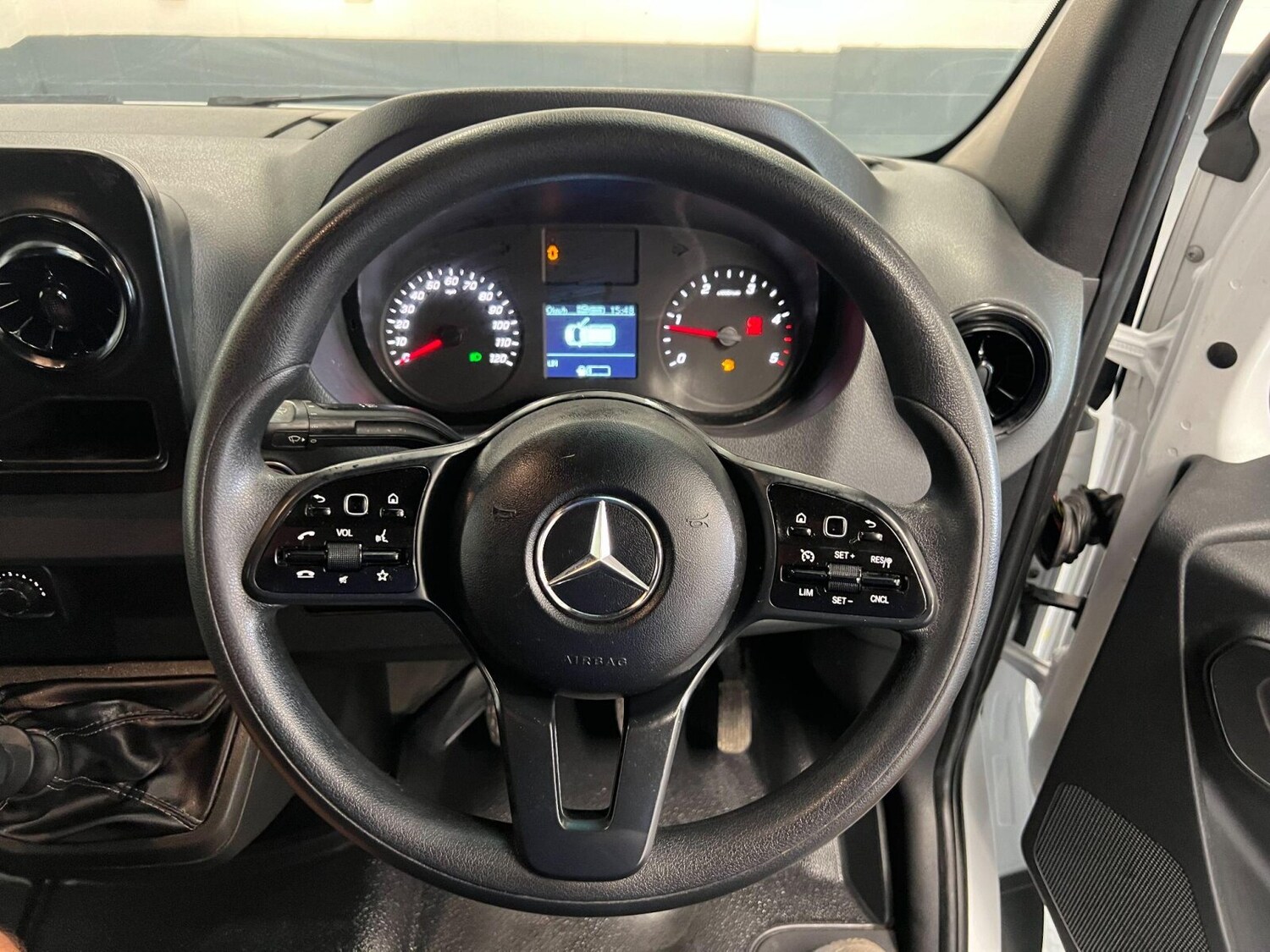 Vehicle 29