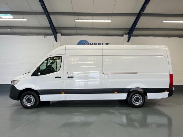 Used Mercedes-Benz Sprinter 2023 for sale - 75406745: Photo 2