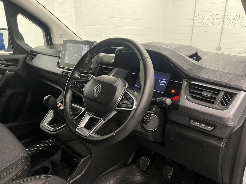 Used Renault Kangoo 2025 for sale - 78097575: Photo 11