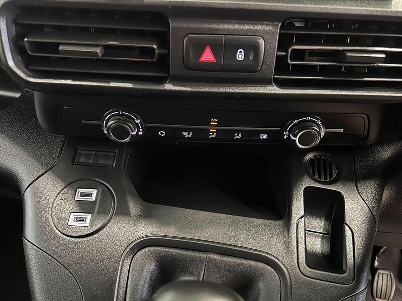 Used Vauxhall Combo 2024 for sale - 76904223: Photo 13