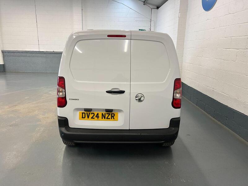 Used Vauxhall Combo 2024 for sale - 76904223: Photo 6