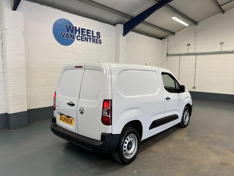 Used Vauxhall Combo 2024 for sale - 76904223: Photo 8