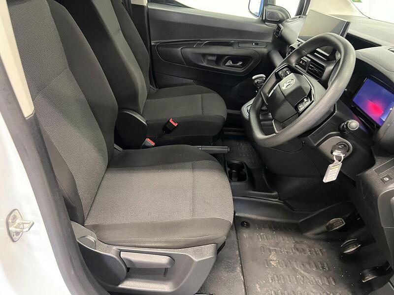 Used Vauxhall Combo 2024 for sale - 76904223: Photo 9
