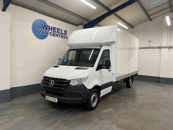 Mercedes-Benz Sprinter feature image