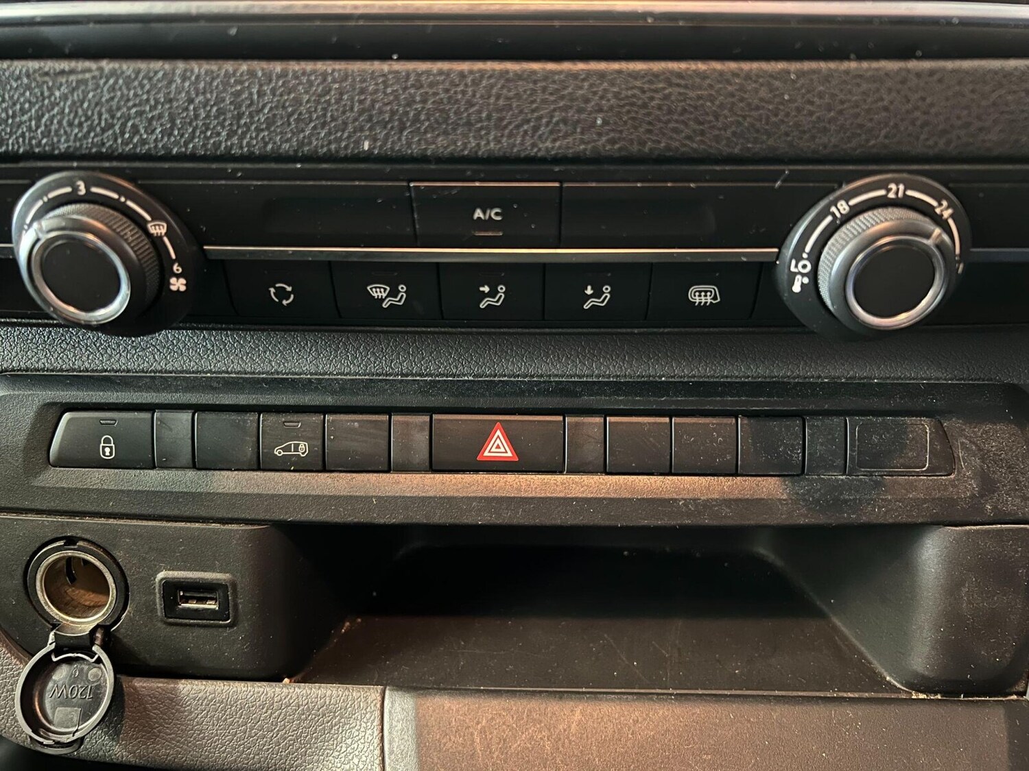 Used Vauxhall Vivaro 2022 for sale - 76589822: Photo 9