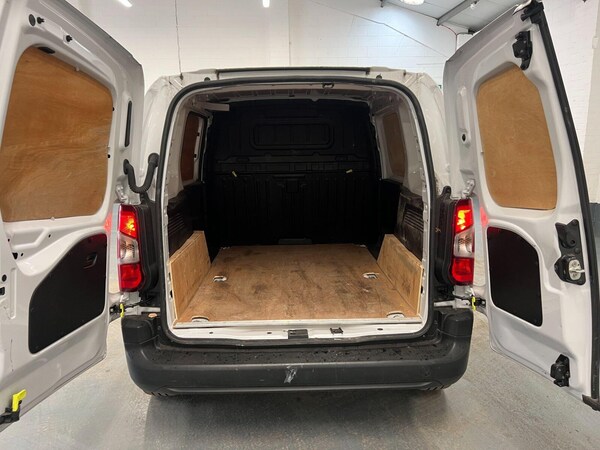 Used Peugeot Partner 2023 for sale - 76140297: Photo 10
