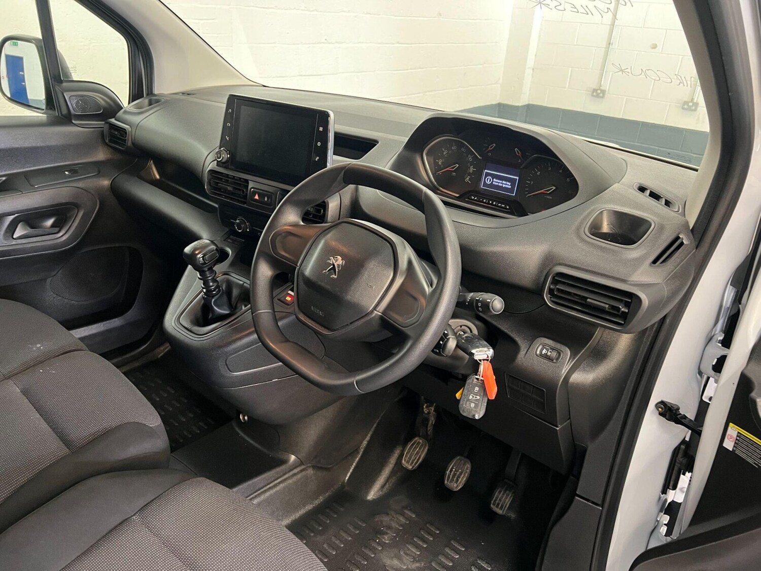 Used Peugeot Partner 2023 for sale - 76140297: Photo 15