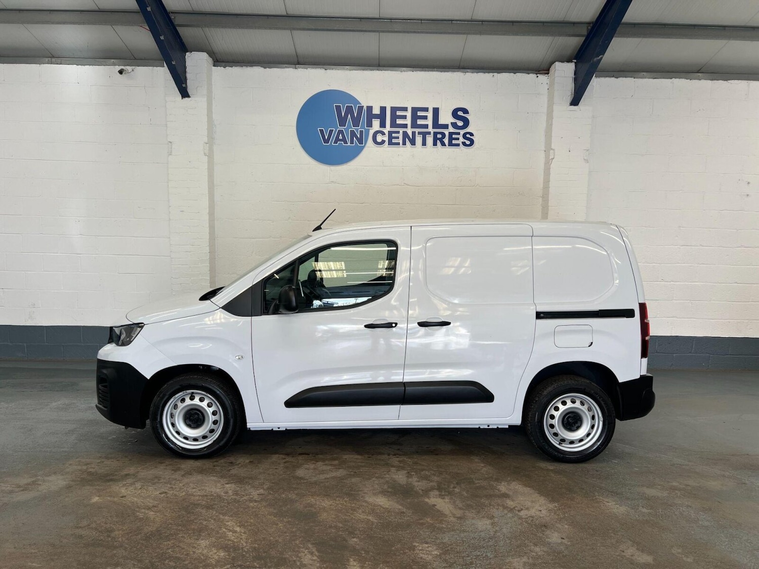 Used Peugeot Partner 2023 for sale - 76140297: Photo 2