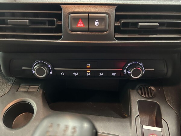 Used Peugeot Partner 2023 for sale - 76140297: Photo 9